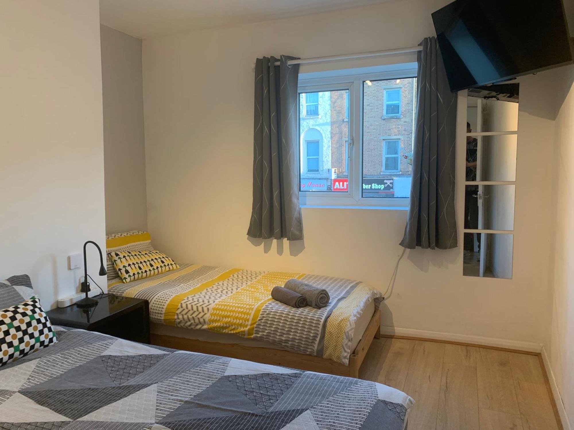 לונדון Bethnal Green/Brick Lane 2 Bedroom Apartment מראה חיצוני תמונה